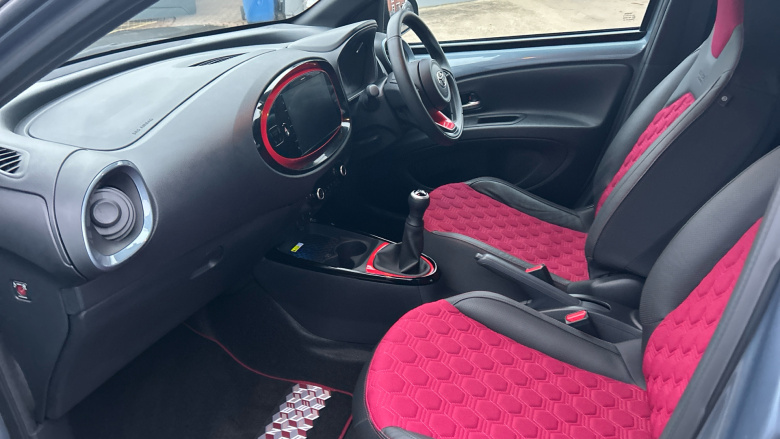 Toyota Aygo X 1.0 VVT-i Undercover 5dr Petrol Hatchback